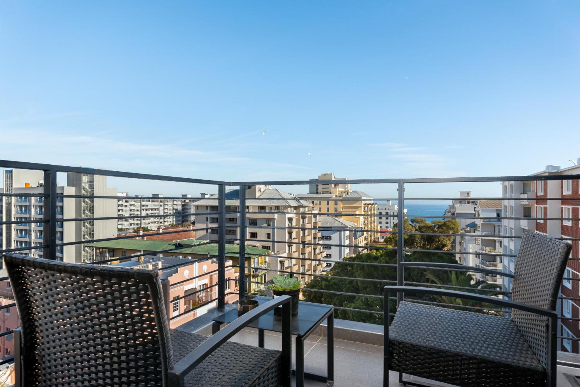Modern Penthouse Living Sea Point One26 On M * Cape Town